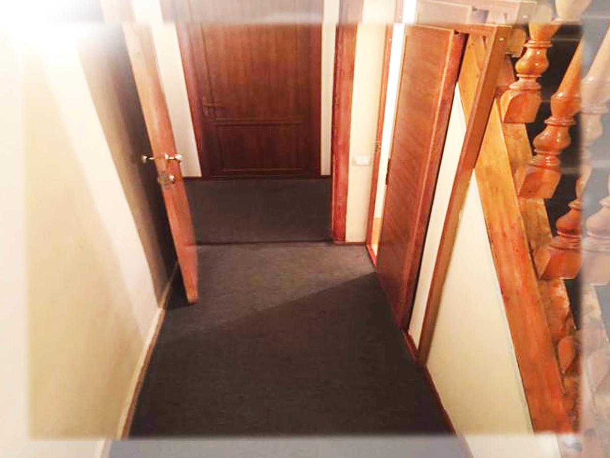 Hostel Sakharov&Tours Jerevan Exteriör bild