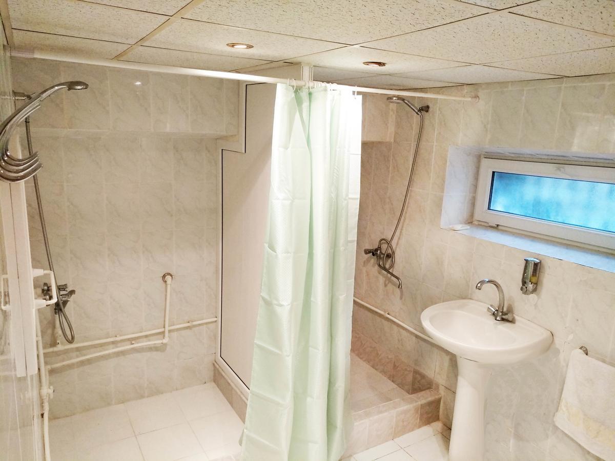 Hostel Sakharov&Tours Jerevan Exteriör bild